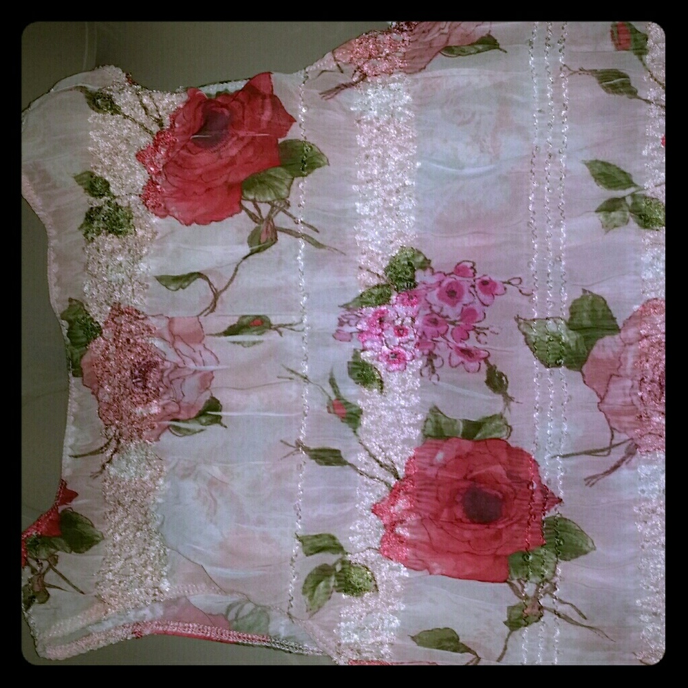 Sleeveless shirt